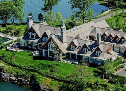 Luxury Window and Door Manufacturer uses Condair DR Series Humidifiers to Produce Flawless Products